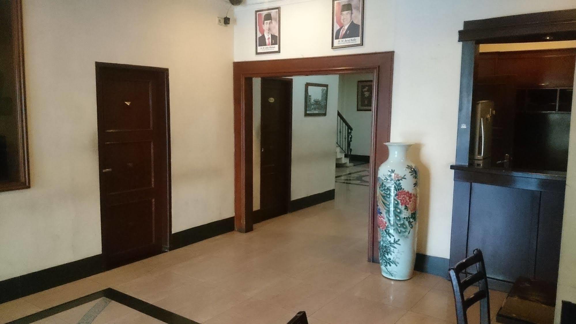 Hotel Citi International Palang Merah Medan Exterior photo